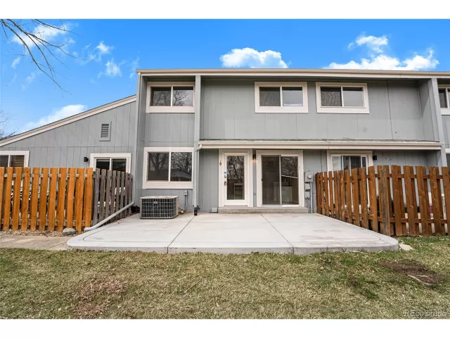 MLS: 5601278 Condo For Sale