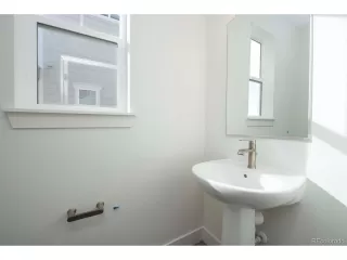 Photo #6: 5605895 Listing