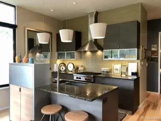 Photo #5: 5607056 Listing