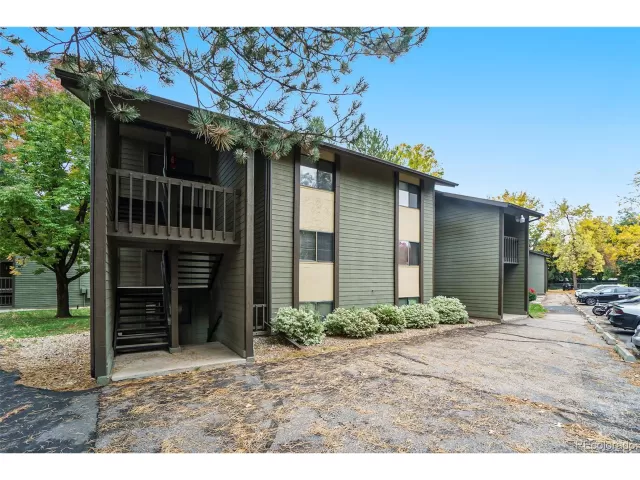 MLS: 5623423 Condo For Sale