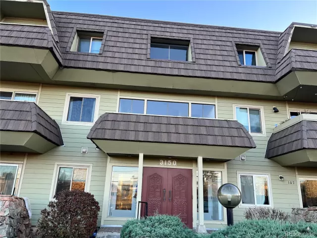 MLS: 5626106 Condo For Sale