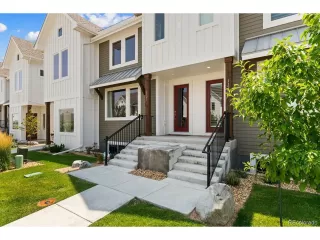 Photo #2: 5665698 Listing