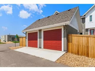 Photo #5: 5665698 Listing