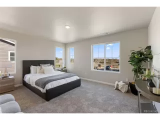 Photo #4: 5684500 Listing