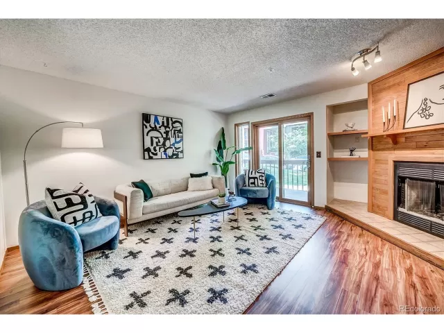 MLS: 5686656 Condo For Sale