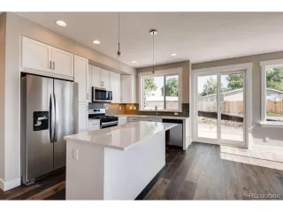 Photo #2: 5717864 Listing