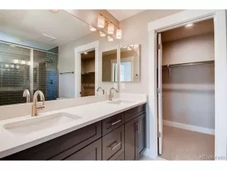 Photo #6: 5717864 Listing