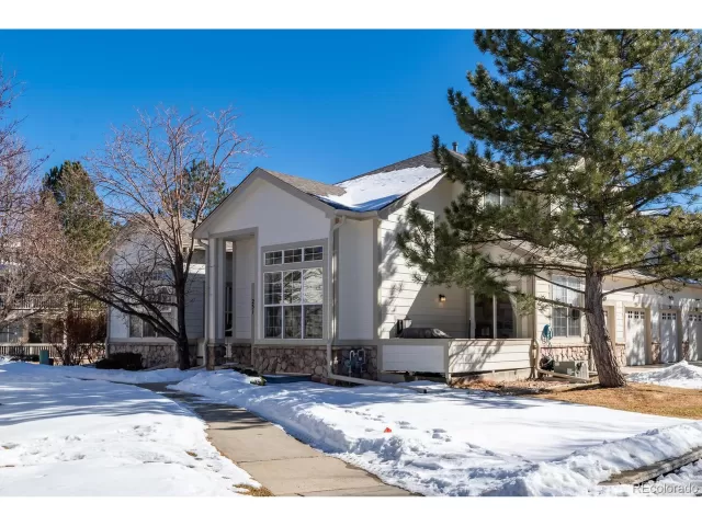 MLS: 5718223 Condo For Sale