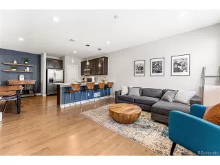 Photo #5: 5729825 Listing 