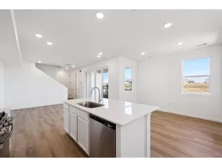 Photo #3: 5749442 Listing 