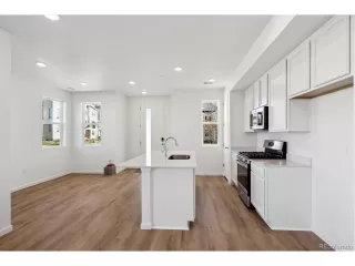 Photo #5: 5749442 Listing 