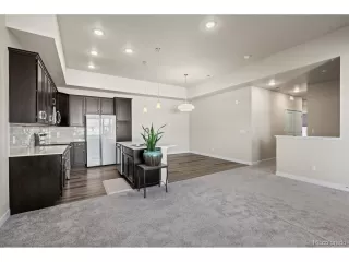 Photo #5: 5776118 Listing