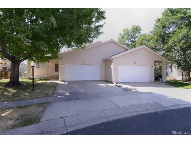 MLS: 5793427 Condo For Sale