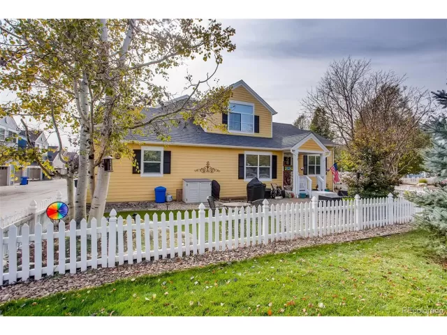 MLS: 5818759 Condo For Sale