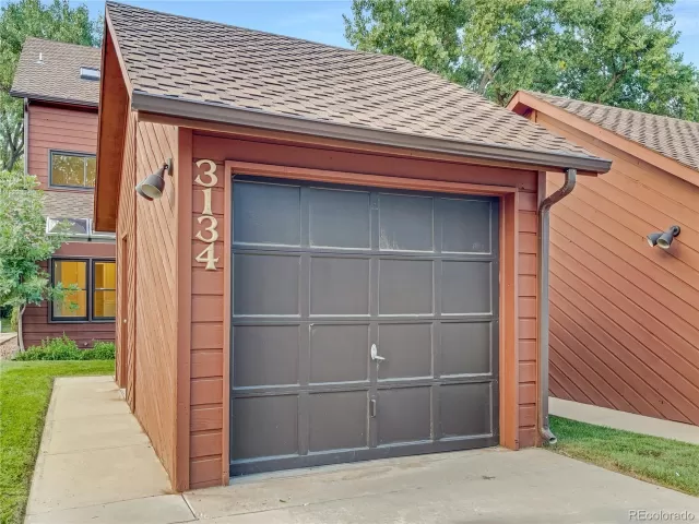 MLS: 5851340 Condo For Sale