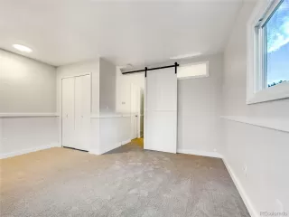 Photo #2: 5851340 Listing