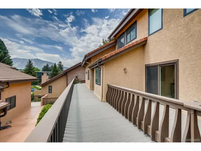 MLS: 5859734 Condo For Sale