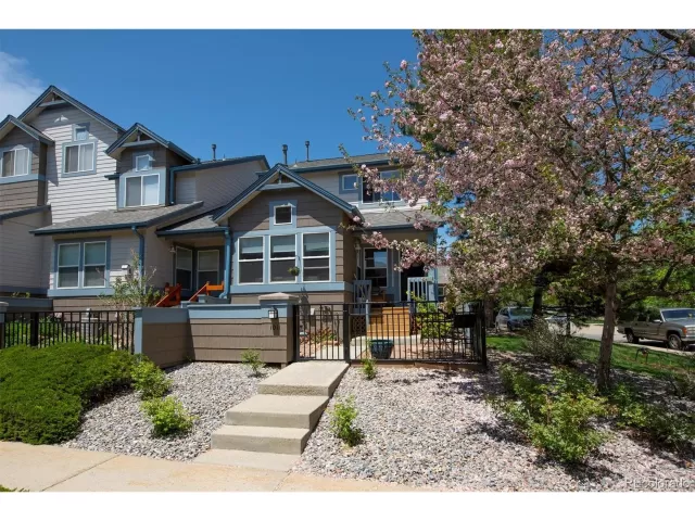 MLS: 5862503 Condo For Sale