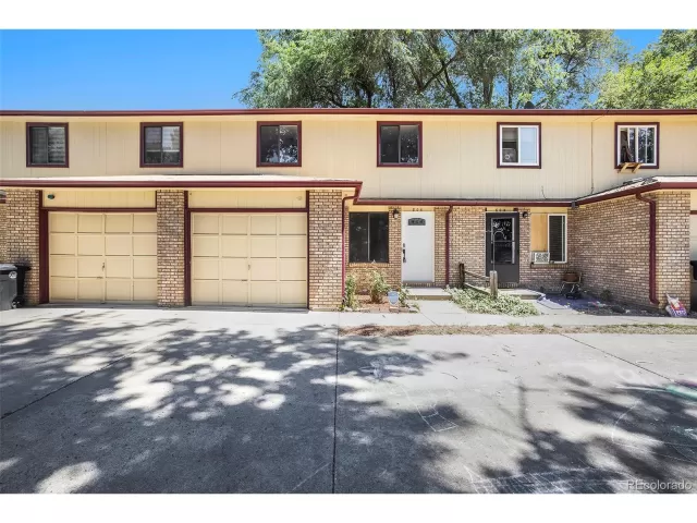 MLS: 5869763 Condo For Sale