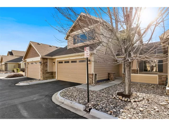 MLS: 5878583 Condo For Sale