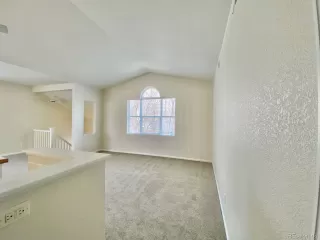 Photo #3: 5884121 Listing