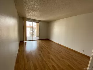 Photo #5: 5959012 Listing