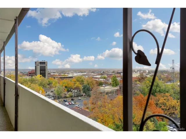 MLS: 5961354 Condo For Sale