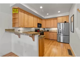 Photo #3: 5965625 Listing