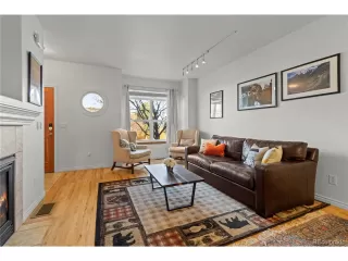 Photo #5: 5965625 Listing