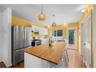 Photo #6: 5972373 Listing