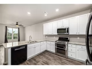 Photo #5: 5974392 Listing