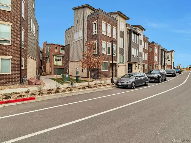 MLS: 6015269 Condo For Sale