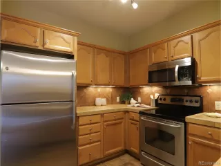 Photo #5: 6059067 Listing