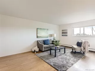 Photo #4: 6067173 Listing