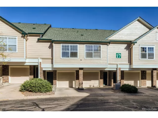 MLS: 6070529 Condo For Sale