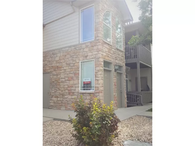 MLS: 6081399 Condo For Sale