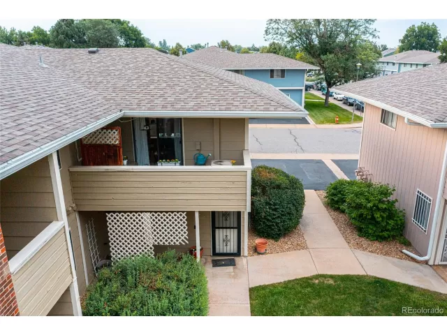 MLS: 6085036 Condo For Sale