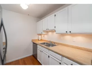 Photo #5: 6085036 Listing