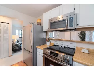 Photo #6: 6085036 Listing