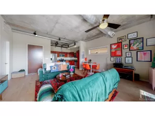 Photo #6: 6102914 Listing