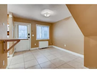 Photo #6: 6119876 Listing