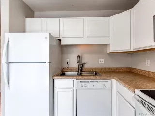 Photo #6: 6120732 Listing