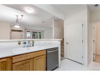 Photo #5: 6132446 Listing