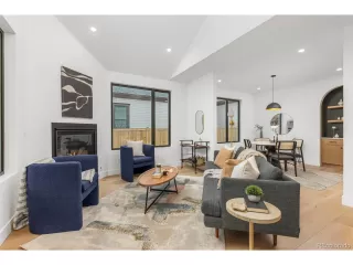 Photo #3: 6132965 Listing