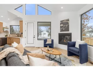 Photo #5: 6132965 Listing