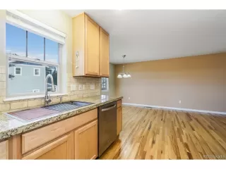 Photo #5: 6140099 Listing 