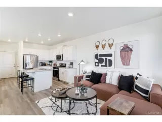 Photo #2: 6141502 Listing