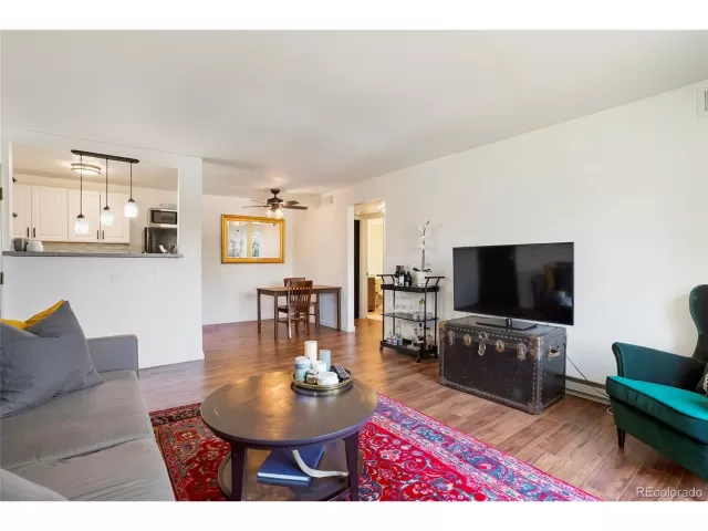 MLS: 6149083 Condo For Sale