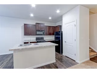 Photo #5: 6150184 Listing