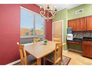 Photo #6: 6156702 Listing